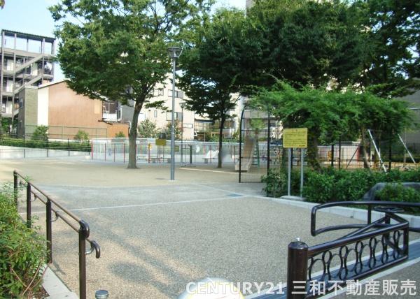 ライオンズマンション四条大宮(綾西公園)