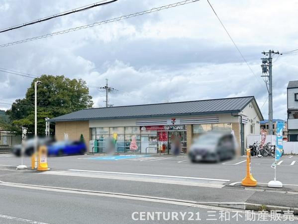 クオレ桂川(セブンイレブン京都桂上野西町店)