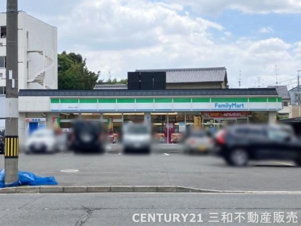 ネオコーポラス島ノ内A棟(ファミリーマート御池山ノ内店)