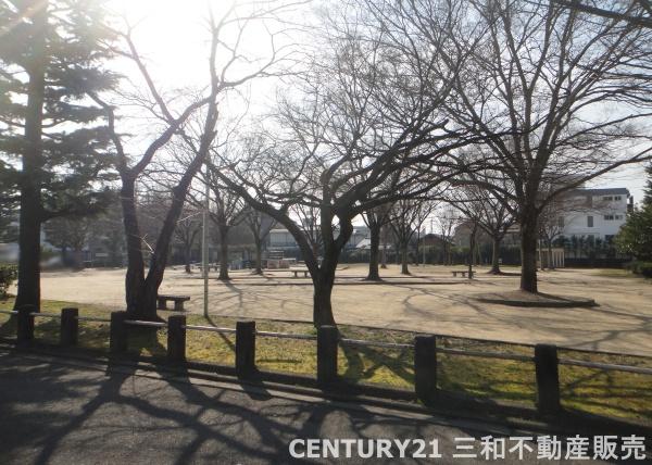 ファミール西院(井御料公園)