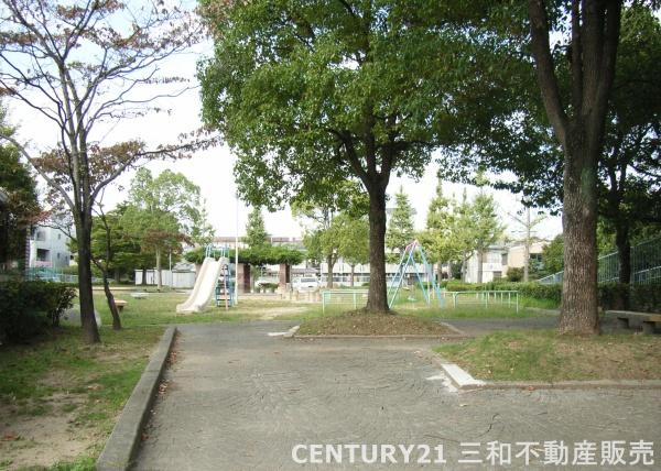 シンフォニー西京極北(西大丸児童公園)