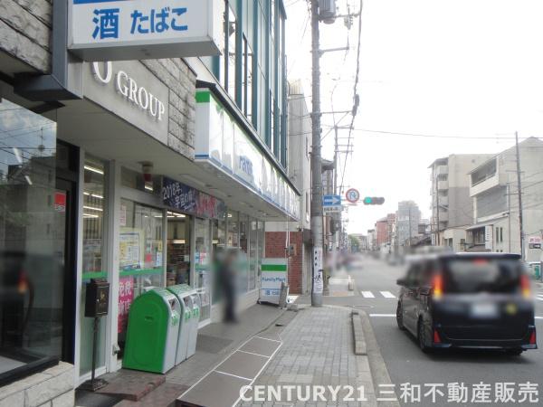 ポルト・ド・岡崎(ファミリーマート塚本祇園東山店)