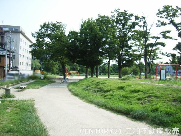 ライオンズマンション聚楽二条(二条公園)