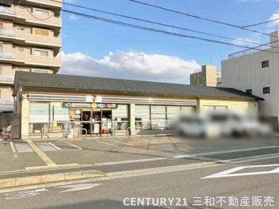 ユニロイヤル四条大宮(セブンイレブン京都壬生川仏光寺店)