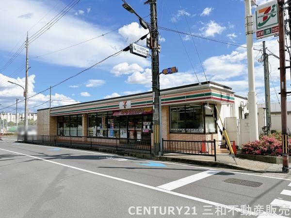 メゾン神足4号棟(セブンイレブン長岡京駅東口店)