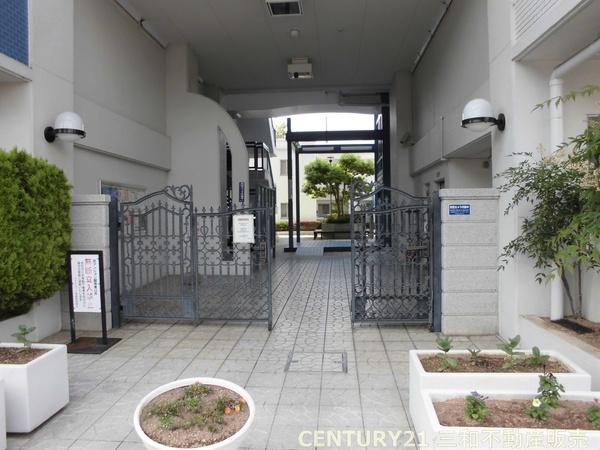 ライトコート嵯峨