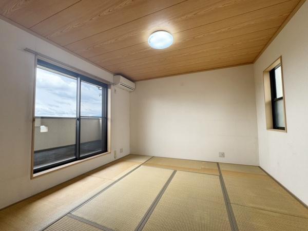 京都市右京区西京極西衣手町の中古一戸建て