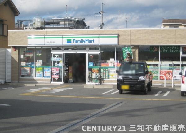 嵐山ロイアルハイツ３号棟(ファミリーマート四条通梅津店)