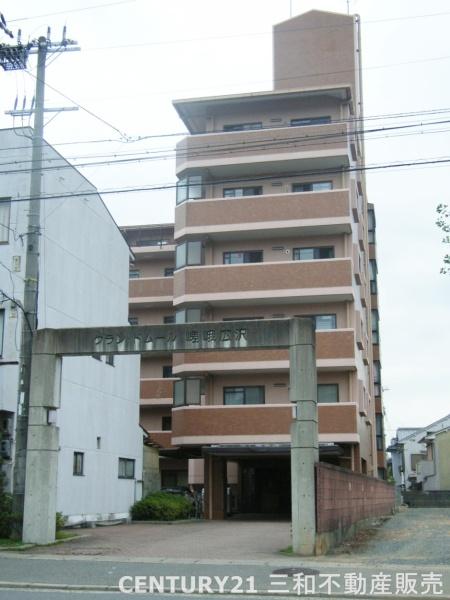 グラン・ドムール嵯峨広沢