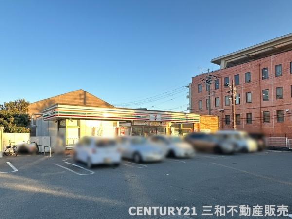 コトーハイツ伏見稲荷A棟(セブンイレブン伏見勧進橋店)