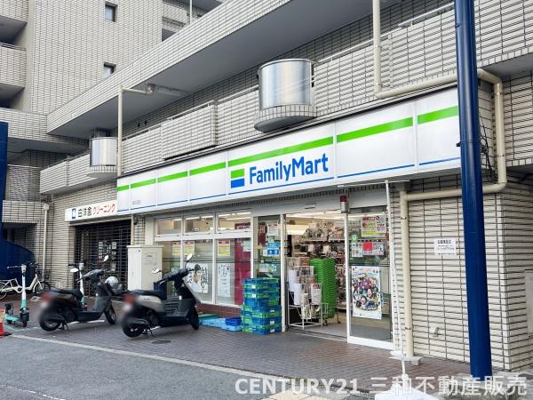 グラン・コート紫野(ファミリーマート紫明通店)