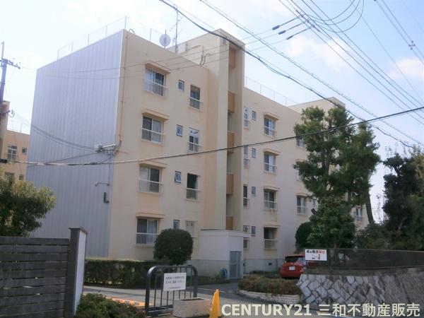 鳥羽街道団地F棟