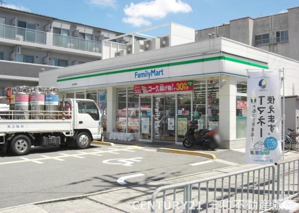 梅津グランドハイツ(ファミリーマート葛野西通店)