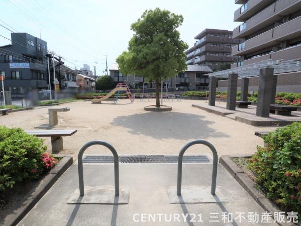 ライオンズマンション京都山科ガーデンシティ(木ノ本公園)