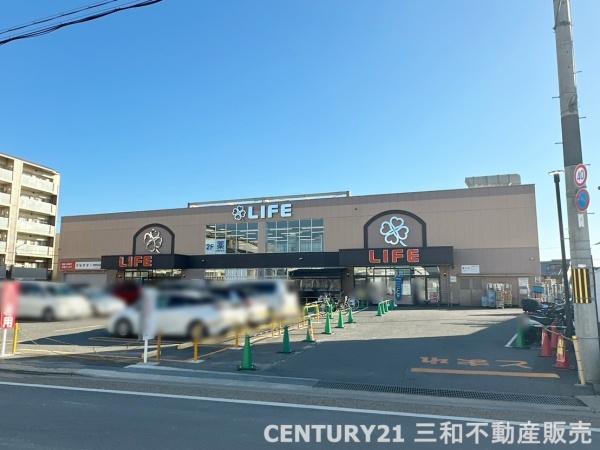コトーハイツ伏見稲荷Ｂ棟(ライフ伏見深草店)