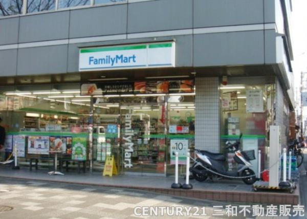 エスリード烏丸御池(ファミリーマート京都堺町御池店)