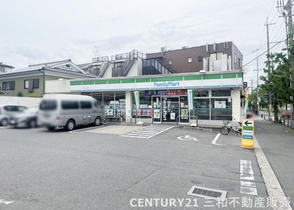 葛野ハイツ(ファミリーマートかどの七条店)