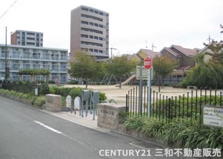グラン・コート西七条(比輪田公園)