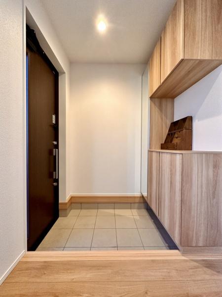 さいたま市見沼区大字西山村新田の中古一戸建て(玄関)