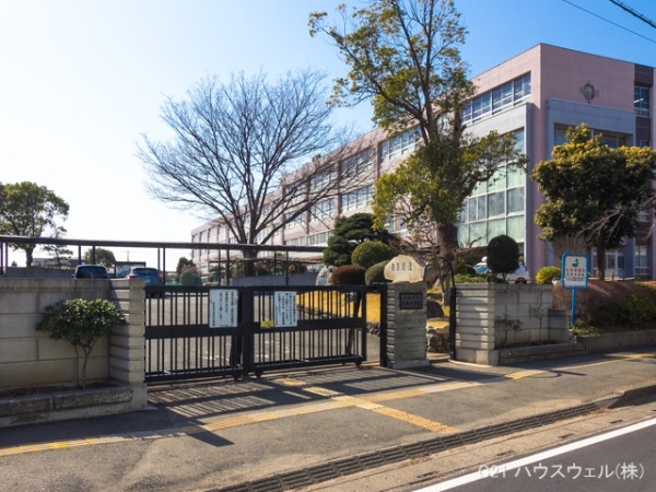 北本市下石戸5丁目の土地(北本市立北本中学校)
