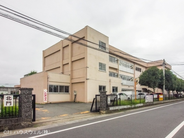 上尾市大字上の土地(上尾市立上平小学校)