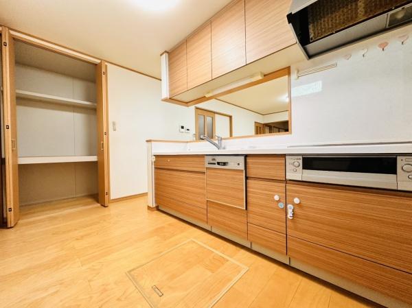 鴻巣市小松３丁目の中古一戸建