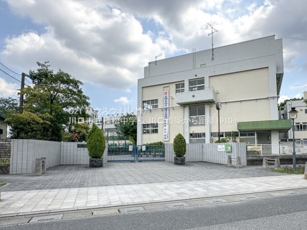 川口市大字峯の土地(川口市立榛松中学校)