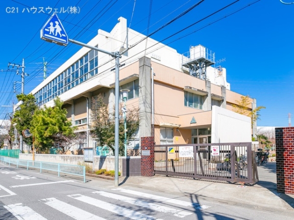 南浦和クイーンコーポA棟(川口市立芝西小学校)