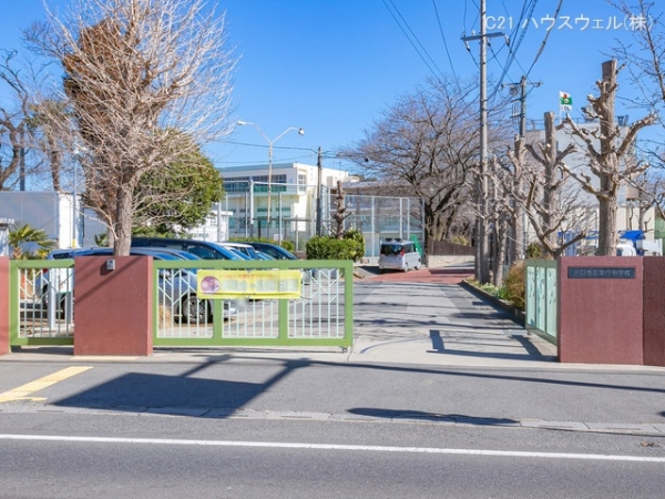 川口市大字安行原の土地(川口市立安行中学校)