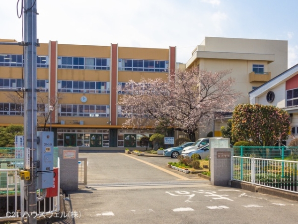 北本市西高尾8丁目の土地(北本市立西小学校)