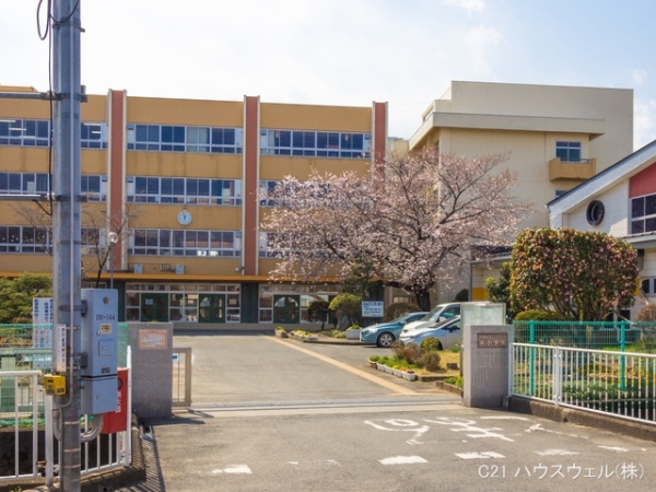 北本市西高尾8丁目の土地(北本市立西小学校)