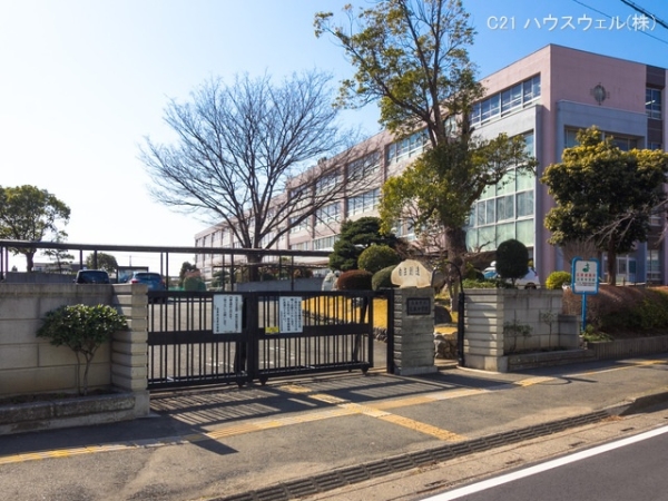 北本市西高尾８丁目の土地(北本市立北本中学校)