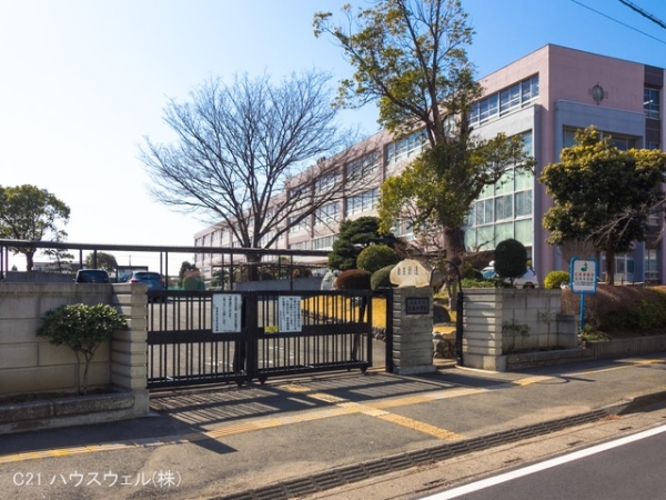 北本市西高尾8丁目の土地(北本市立北本中学校)