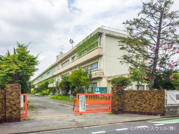 上尾市大字平塚の新築一戸建(上尾市立東小学校)
