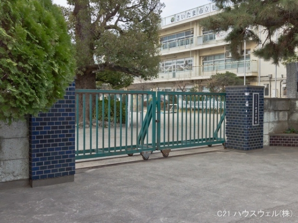 さいたま市見沼区大字新堤の新築一戸建(さいたま市立七里小学校)