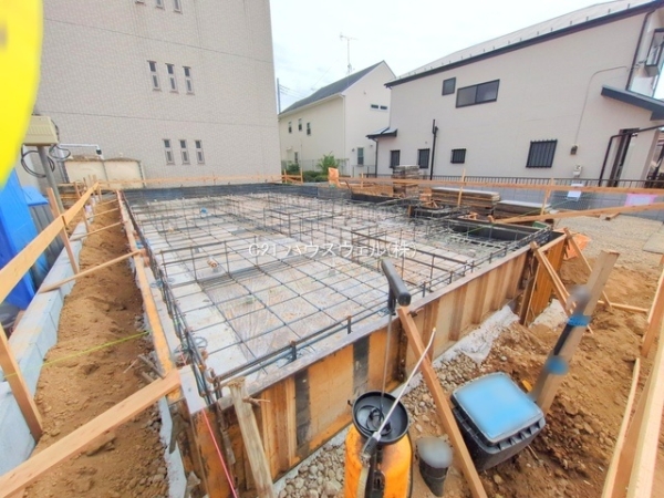 北足立郡伊奈町中央３丁目の新築一戸建