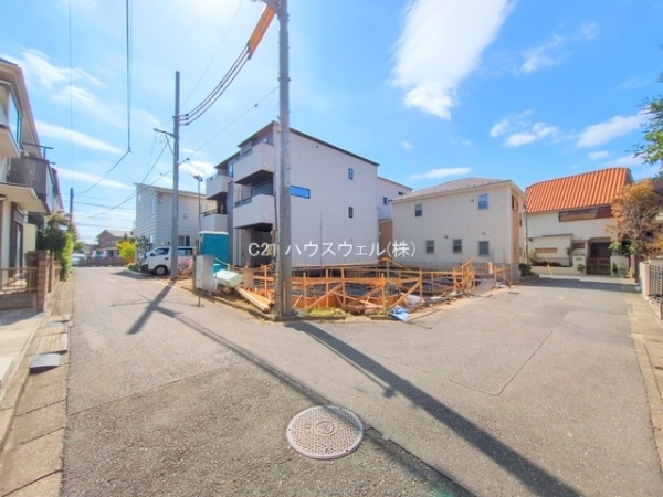 さいたま市南区四谷2丁目の新築一戸建(前面道路含む現地写真)