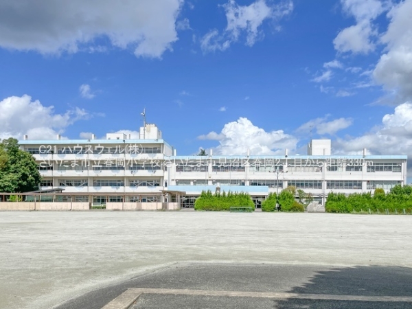 さいたま市見沼区春岡２丁目の新築一戸建(さいたま市立春岡小学校)