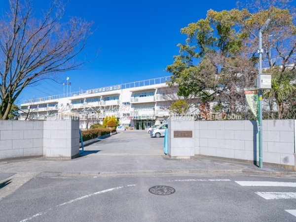 川口市三ツ和２丁目の新築一戸建(川口市立中居小学校)