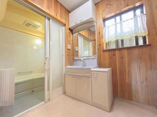 上尾市小泉３丁目の中古一戸建て