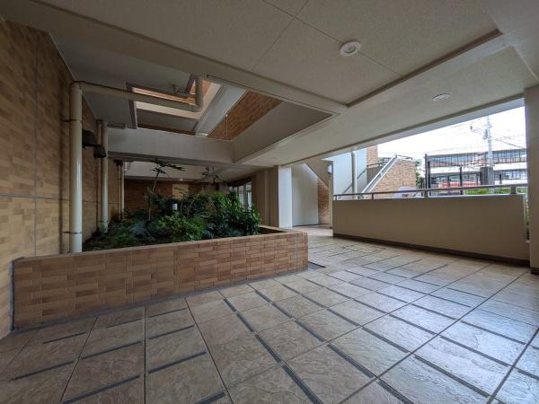 ダイアパレス七里駅前