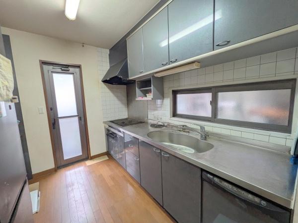 足立区西新井４丁目の中古一戸建