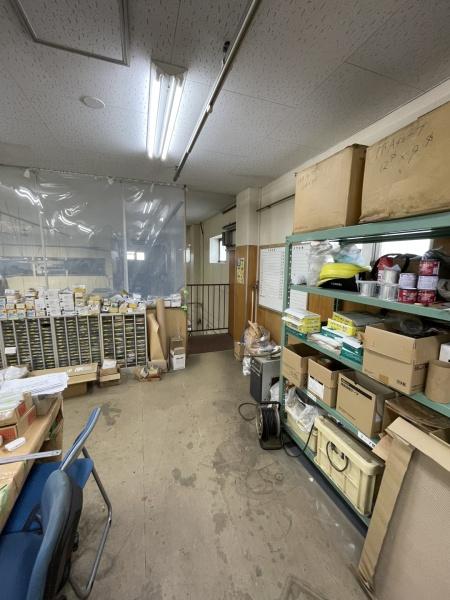 さいたま市岩槻区大字掛　売倉庫
