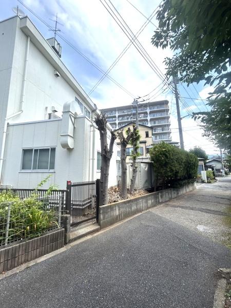 蕨市北町5丁目　定期的にメンテナンスされている3階建工場