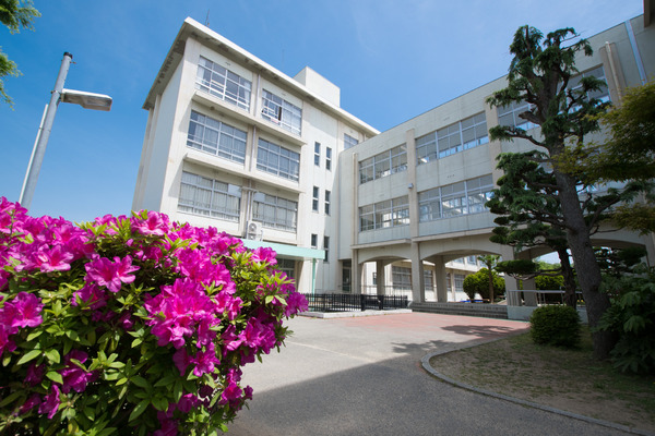 姫路市飾西の中古一戸建て(姫路市立白鳥小学校)