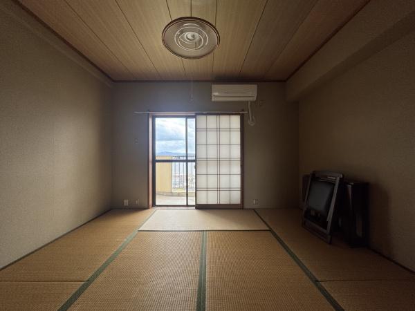 レークマンション