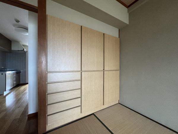 レークマンション
