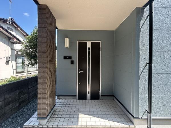西伯郡伯耆町大殿の中古一戸建て(玄関)