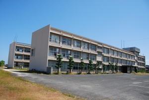 東伯郡湯梨浜町大字松崎の土地(湯梨浜中学校)