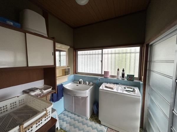 米子市旗ヶ崎9丁目の中古一戸建て(洗面台・洗面所)